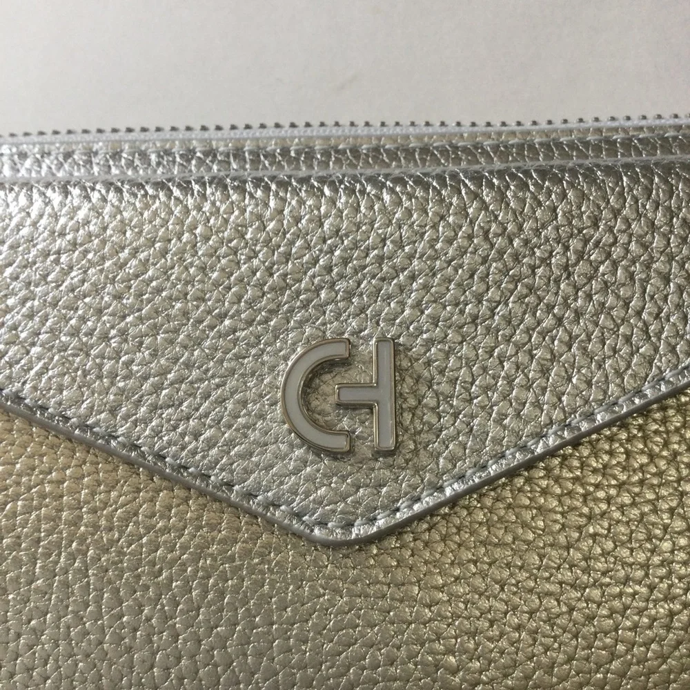 COLE HAAN TOWN CONTINENTAL ZIP AROUND LEATHER WALLET SILVER / GOLD METALLIC NEW